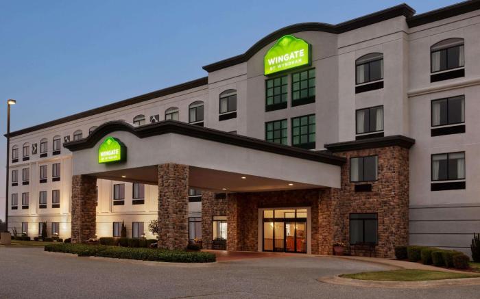 Wingate by Wyndham Bentonville Airport