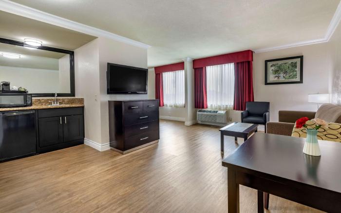 Best Western Plus South Bay Hotel LAX