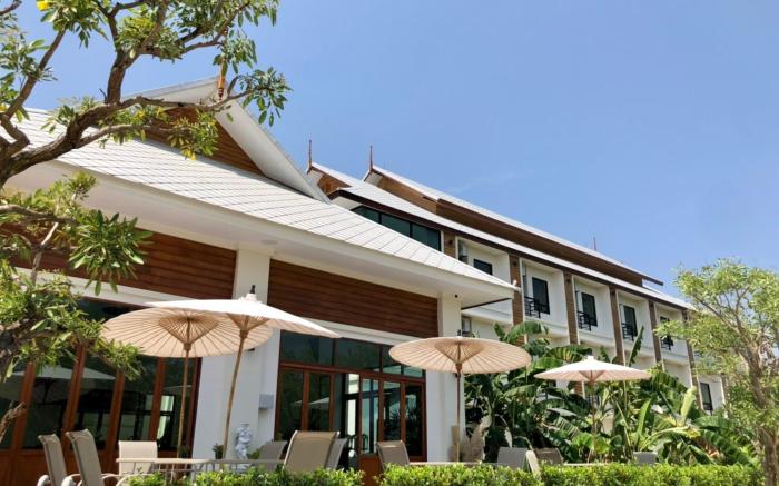 Kokhaburi Hotel