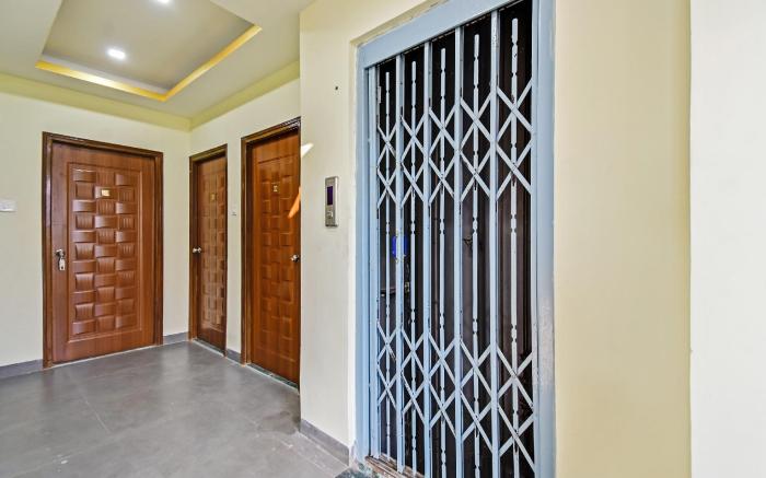 Hotel O OM Shanti Palace