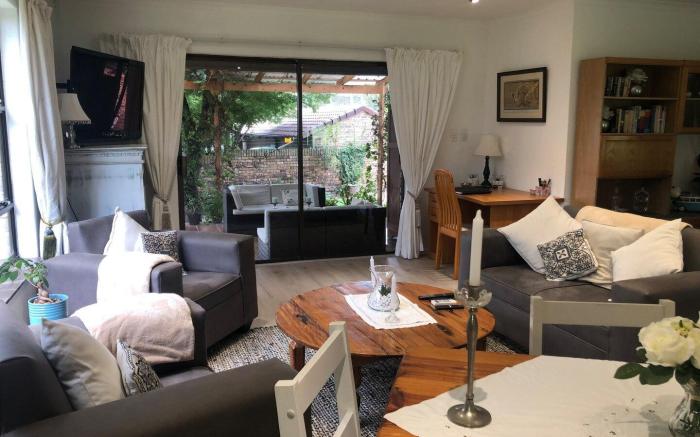 Waybury Cottage - a cozy home from home !