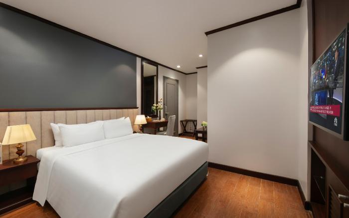 May De Ville Corner Hotel
