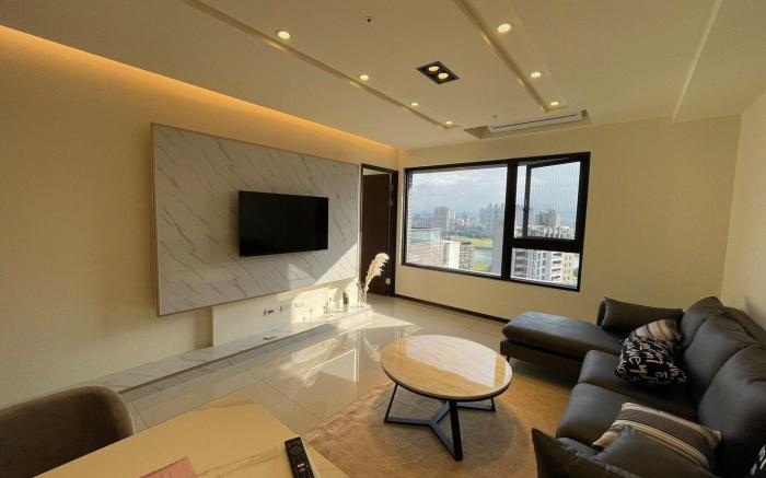 New apartment 24小時門禁管理/櫃台秘書服務/全新泳池大樓/附車位/外送可送到門口