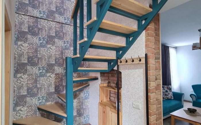ApartTen 2BR Apt