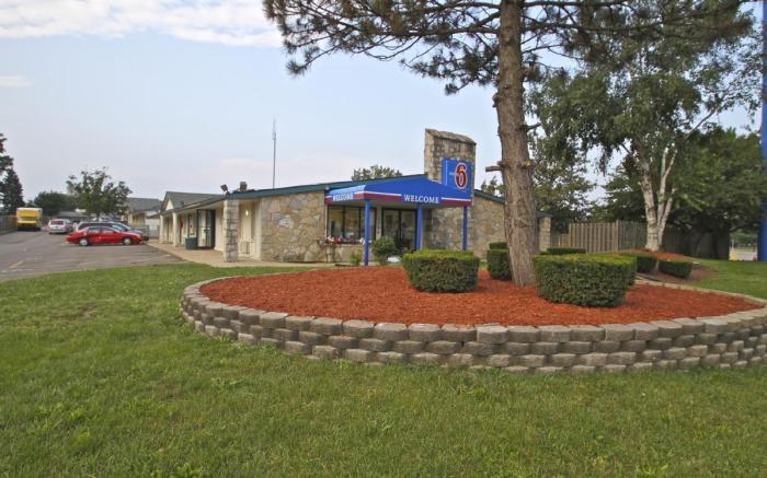 Motel 6 Kalamazoo, MI