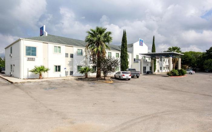 Motel 6 New Braunfels, TX