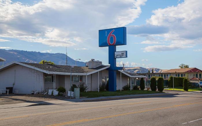 Motel 6 Wenatchee, WA