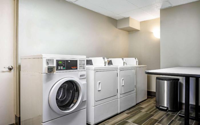 La Quinta Inn & Suites by Wyndham Myrtle Beach Broadway Area