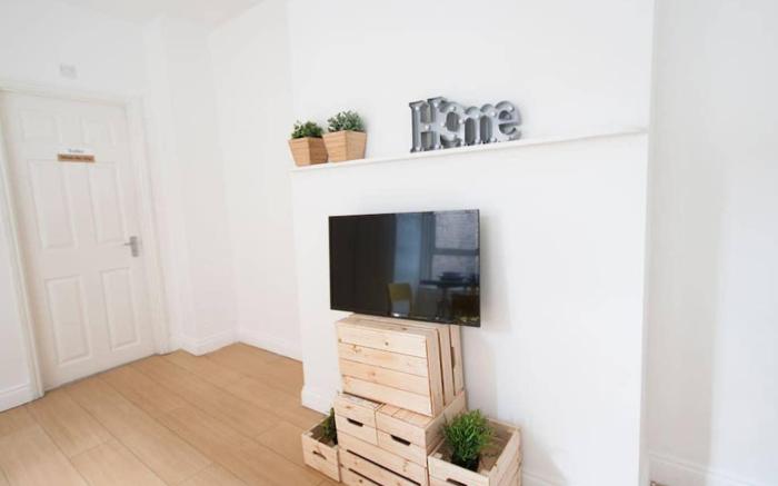Tooting Broadway Studios & Rooms by DC London Rooms
