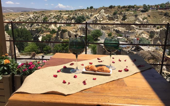 Vigneron Cave Hotel