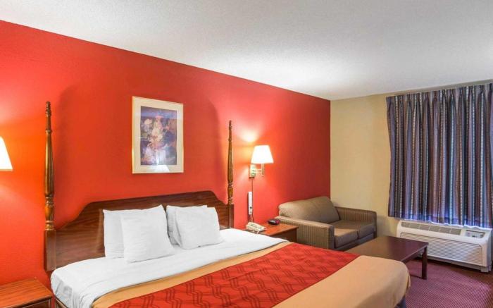 Quality Inn & Suites Canton, GA