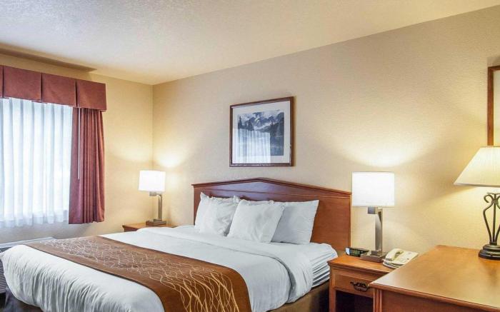 Comfort Inn & Suites Tualatin - Lake Oswego South
