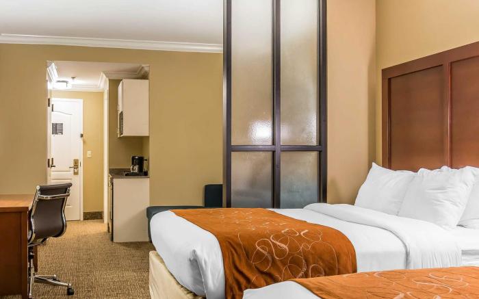 Comfort Suites Savannah North