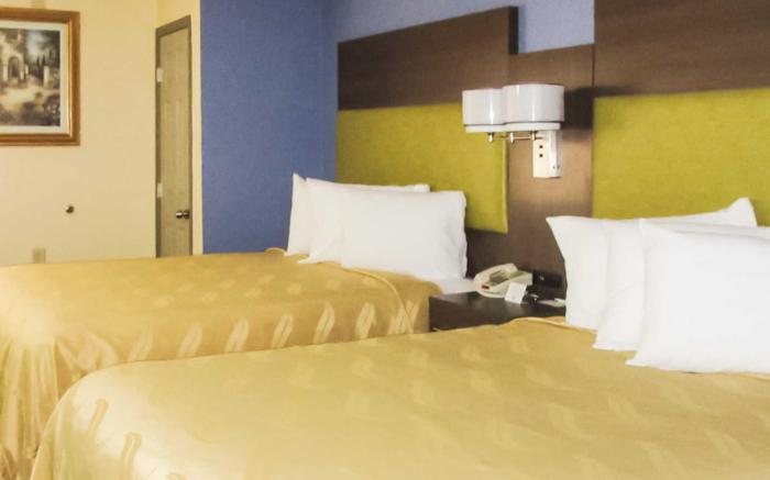 Quality Inn & Suites near Six Flags East