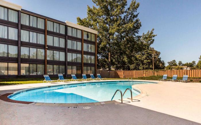 Days Hotel by Wyndham Williamsburg I-64