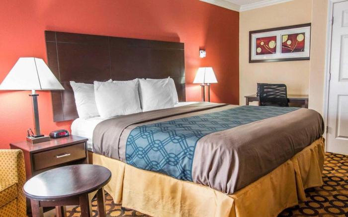 Econo Lodge Richmond Hill