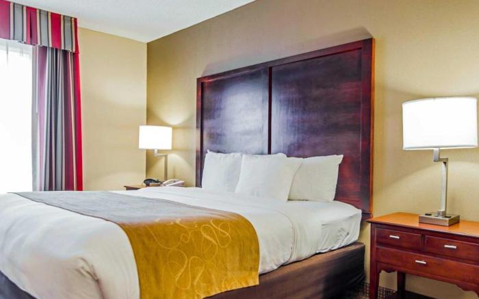 Comfort Suites
