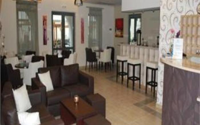 Eleana Boutique Hotel & Blue Infinity