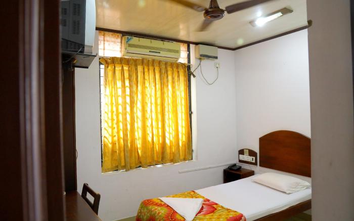 Ramanilayam Tourist Home