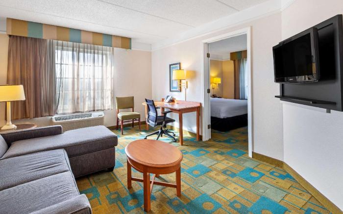 La Quinta Inn & Suites by Wyndham Ft. Lauderdale Plantation