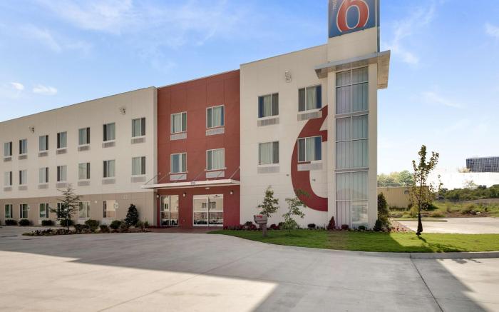 Motel 6 Tulsa, OK