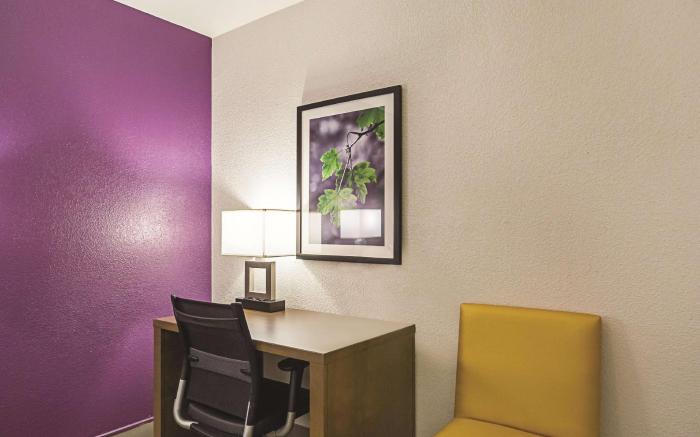 Wingate by Wyndham Galveston Beachfront at the Seawall