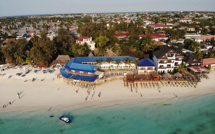 Zenobia Beach Resort 