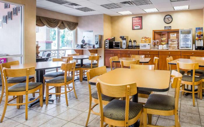 Econo Lodge