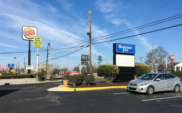 Days Inn by Wyndham Thomson