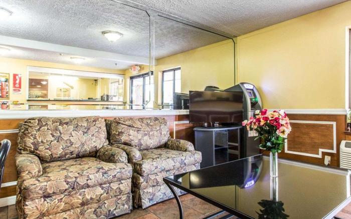 Econo Lodge