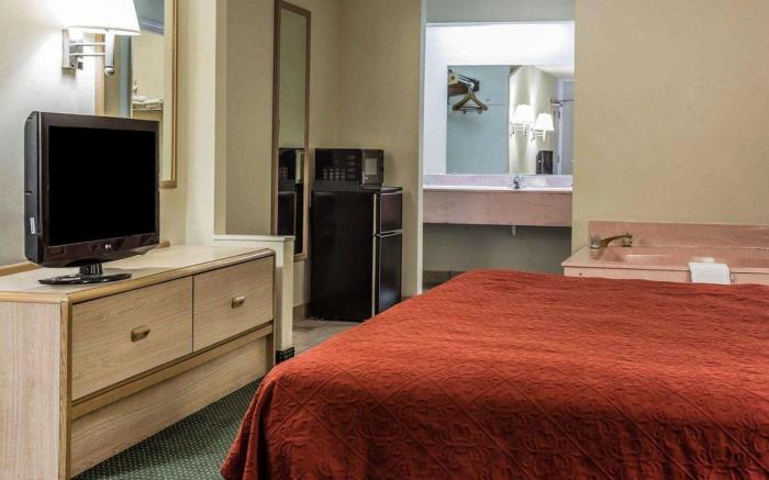 Quality Inn & Suites Stockbridge Atlanta South I-75