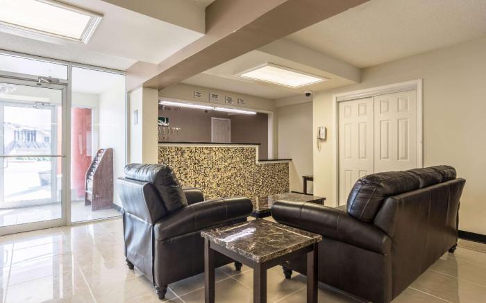 Days Inn by Wyndham Atlanta Airport West/East Point