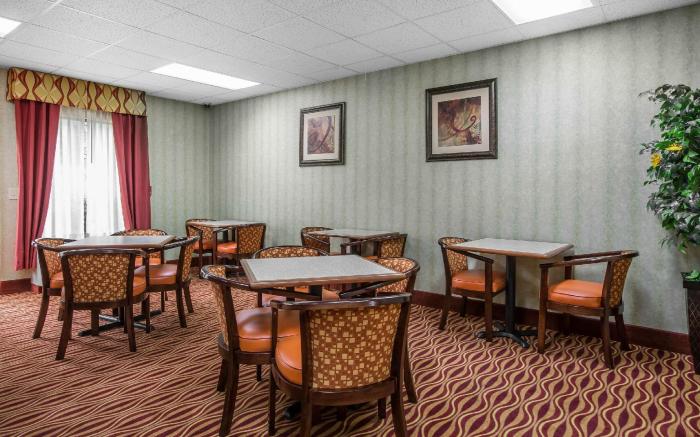 Comfort Inn & Suites