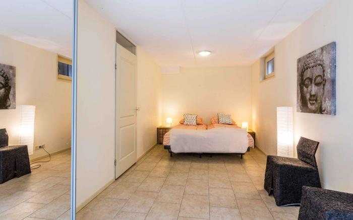 Luxurious villa with dishwasher, in the nature of De Veluwe