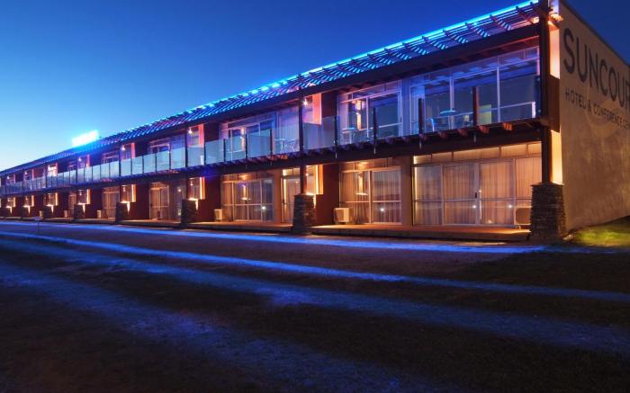 Suncourt Hotel & Conference Centre