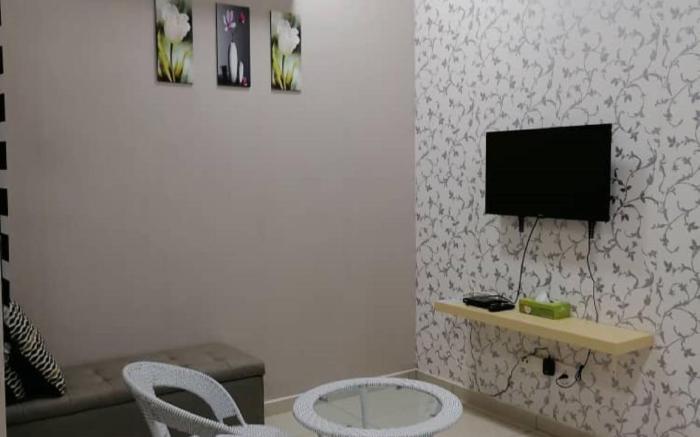 Mesahill Studio + Wifi, TV & Free Parking