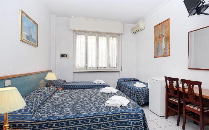 Hotel Athena