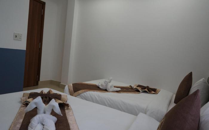 Poetic Hue Hotel