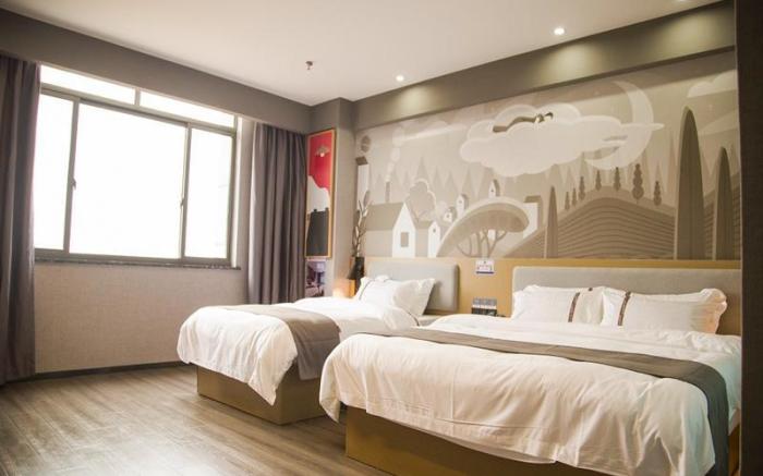 Thank Inn Zhejiang Taizhou Yuhuan Impression Plaza