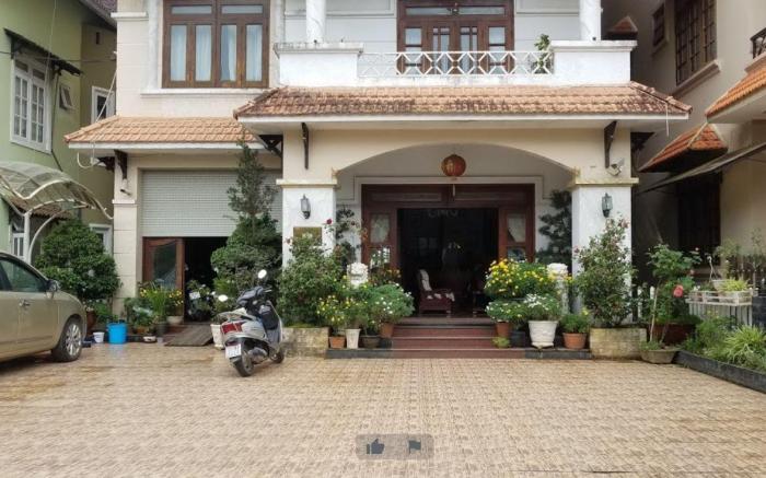 Nhat Huy Hotel.