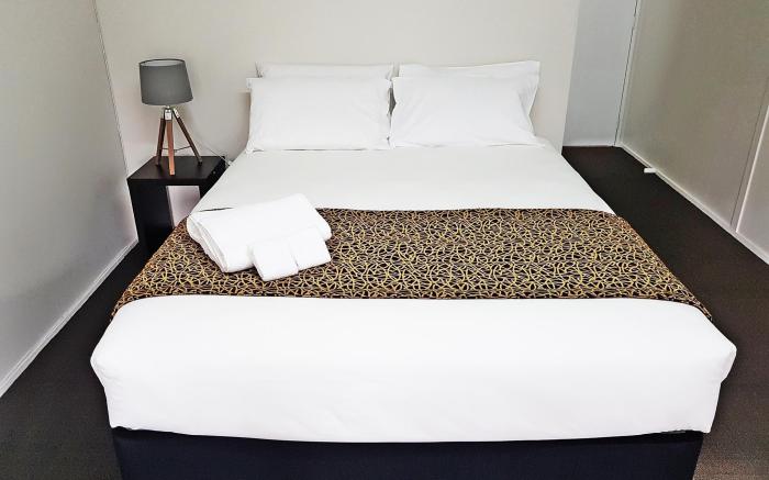 Airport Palms Hotel