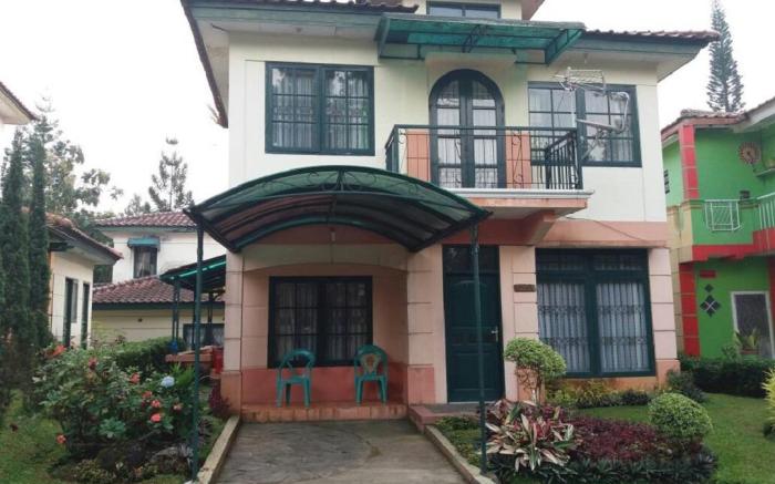 Villa Kota Bunga Marigold