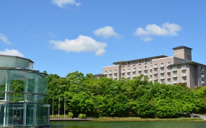 Okura Akademia Park Hotel