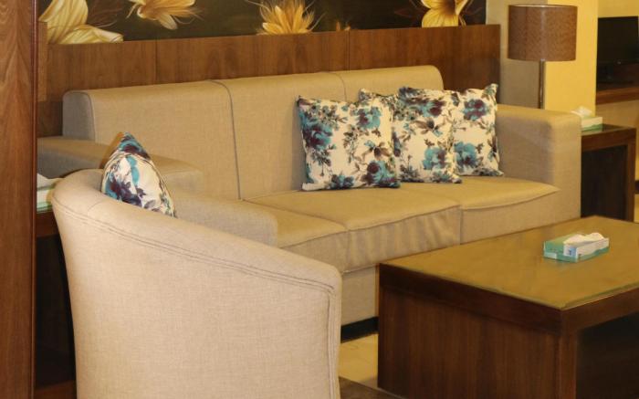 Raed Hotel Suites