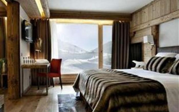 Au Coeur Du Village Hotel