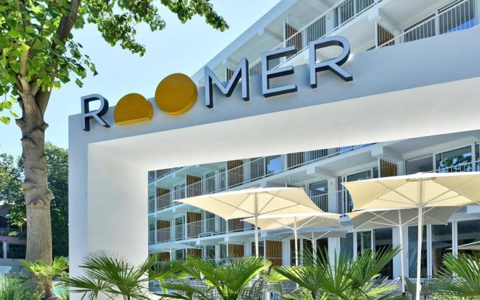 ibis Styles Golden Sands Roomer Hotel