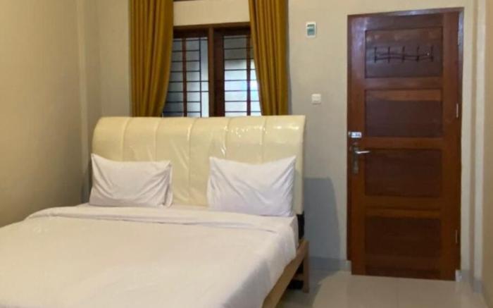 RedDoorz @ Joyce Guest House Medan