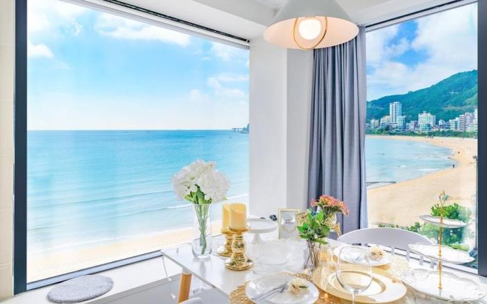 Busan Grey Sands Poolvilla Pension