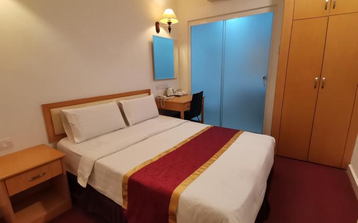 Grand Eastern Hotel Sdn Bhd ( 877519-A )