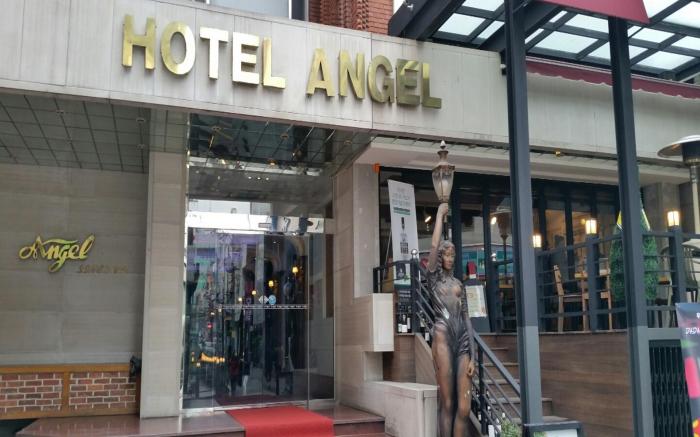 Angel Hotel